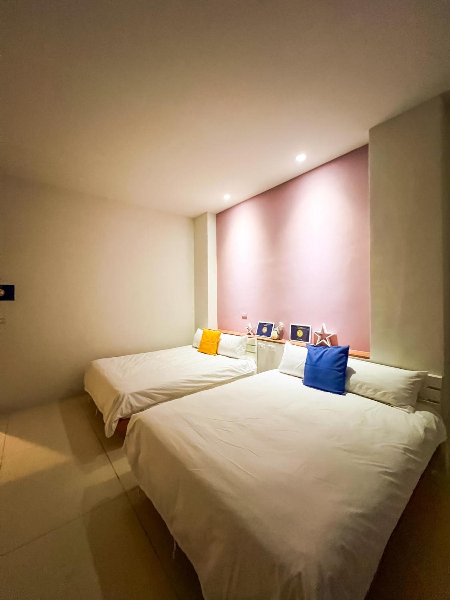 Zhuji Hostel Donggang Exteriér fotografie