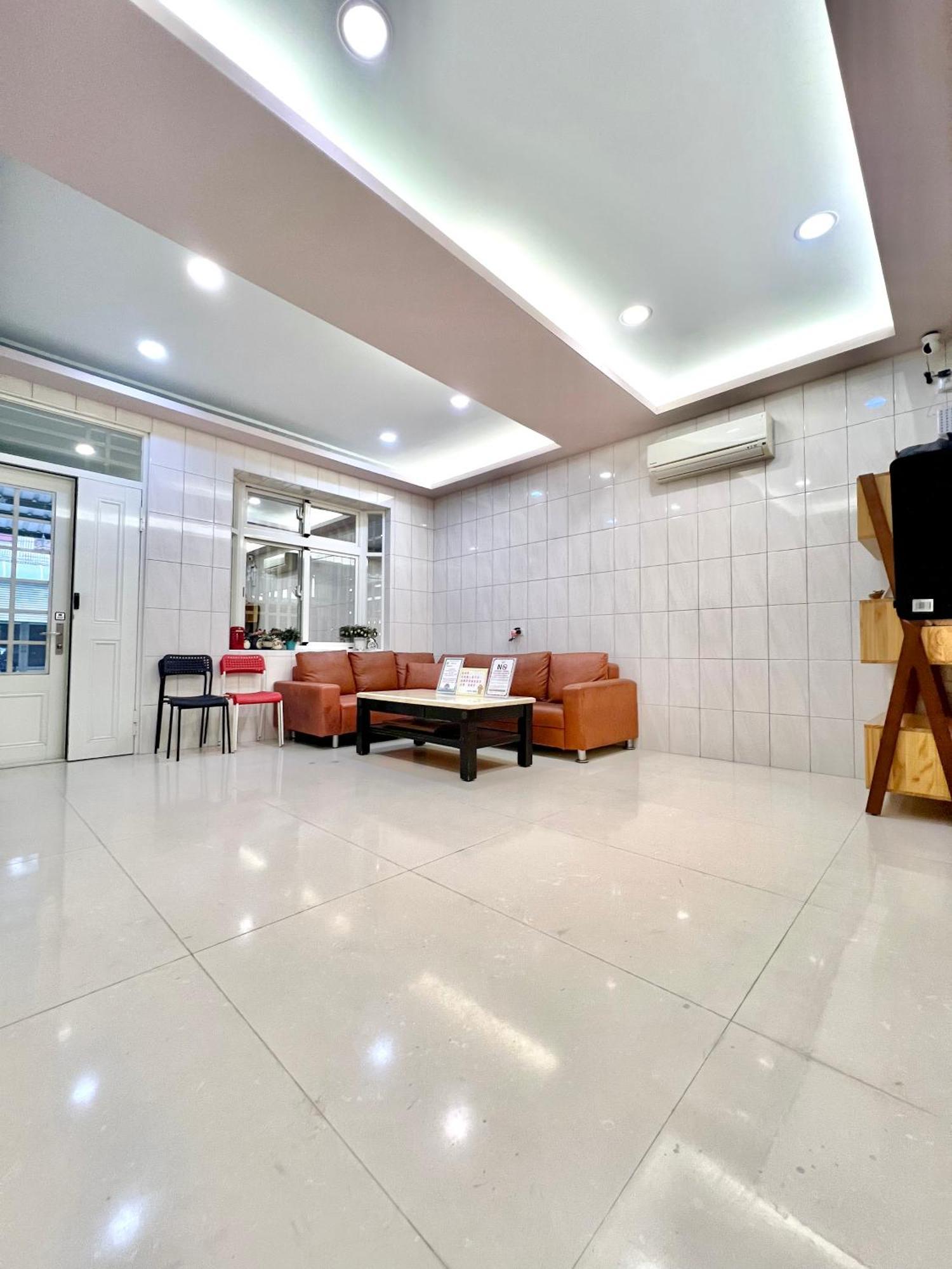 Zhuji Hostel Donggang Exteriér fotografie